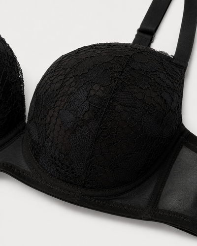 Midnight Elegance Lace Underwire Bra